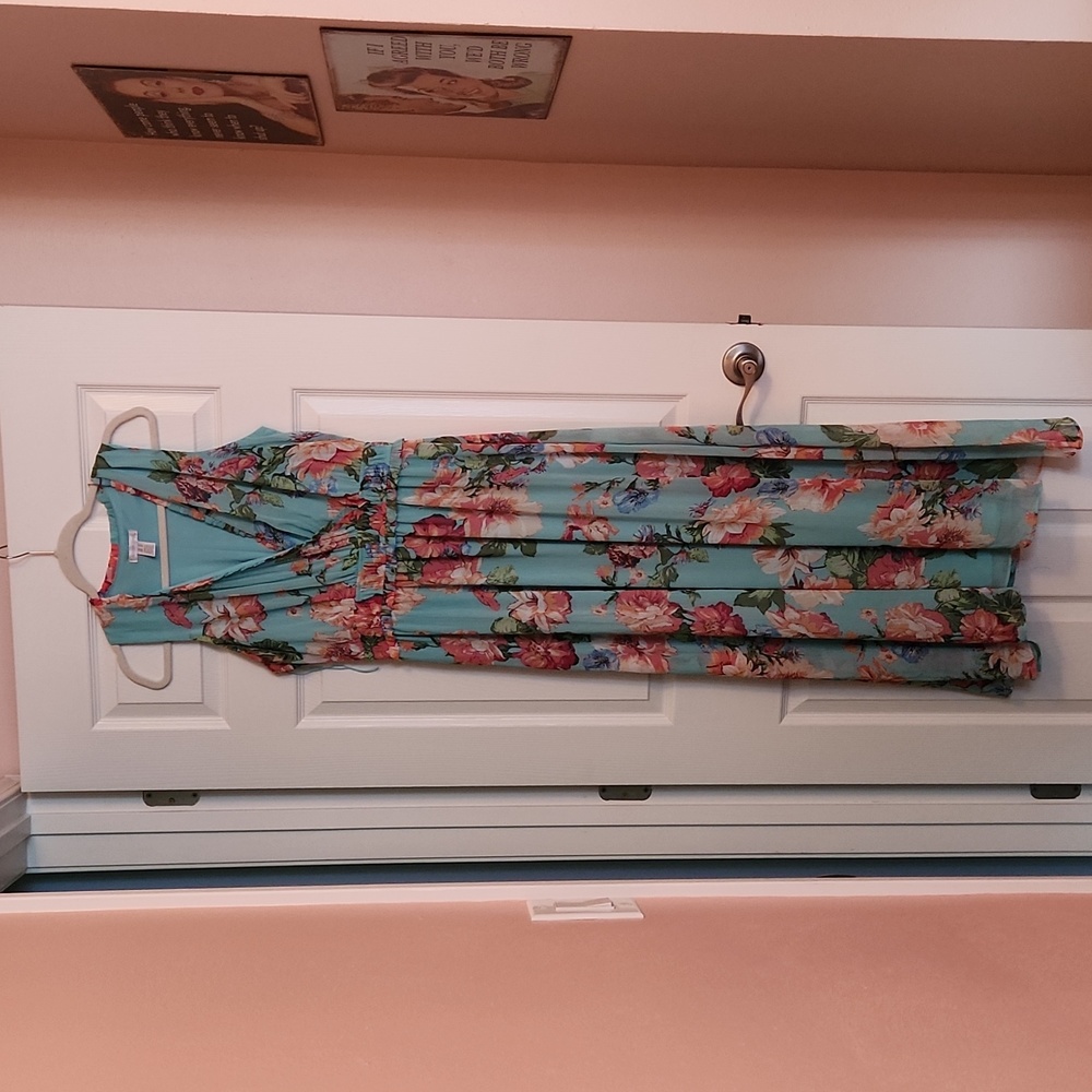 London Times Floral Maxi Dress